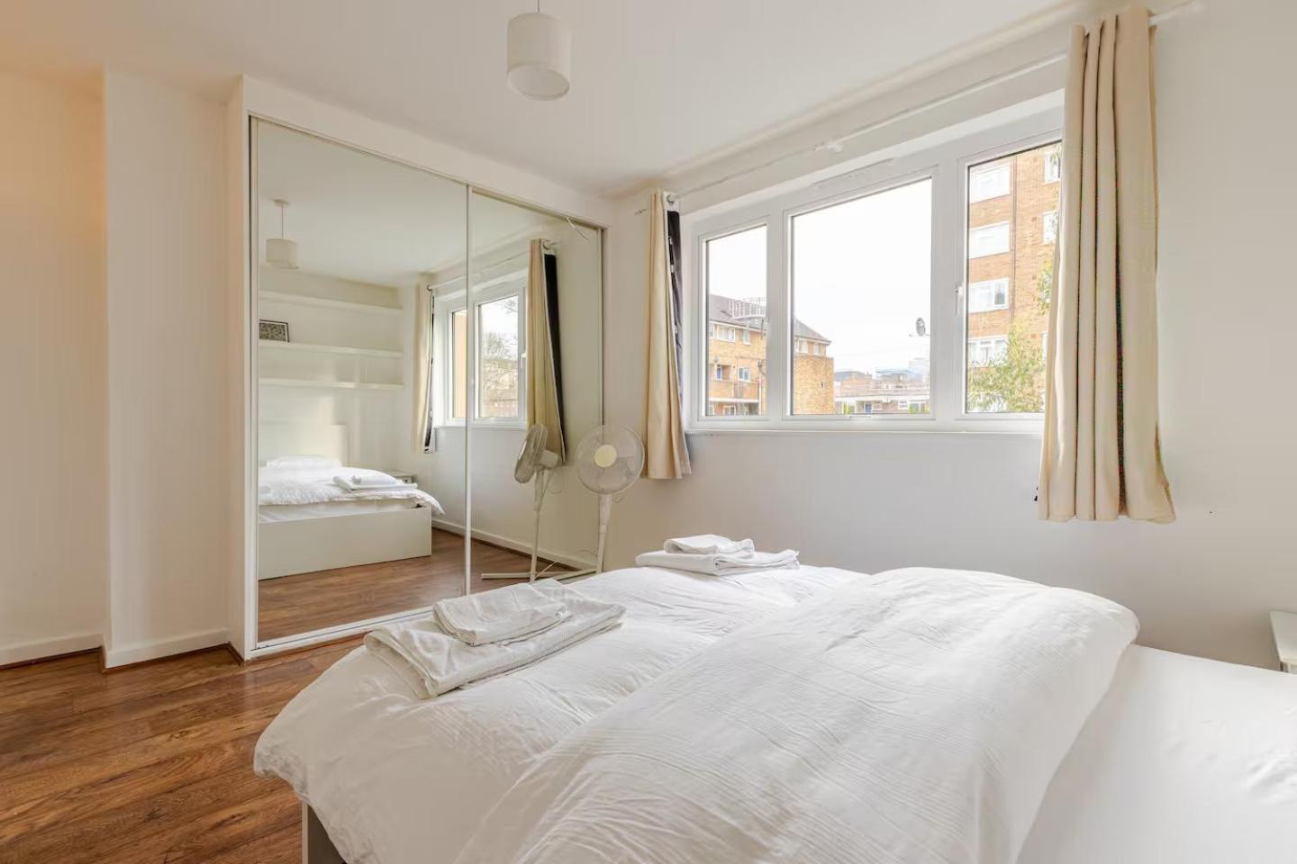 Charming 2-Bed Garden Flat Apartment Londra Exterior foto