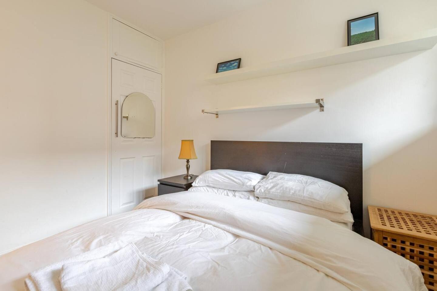 Charming 2-Bed Garden Flat Apartment Londra Exterior foto