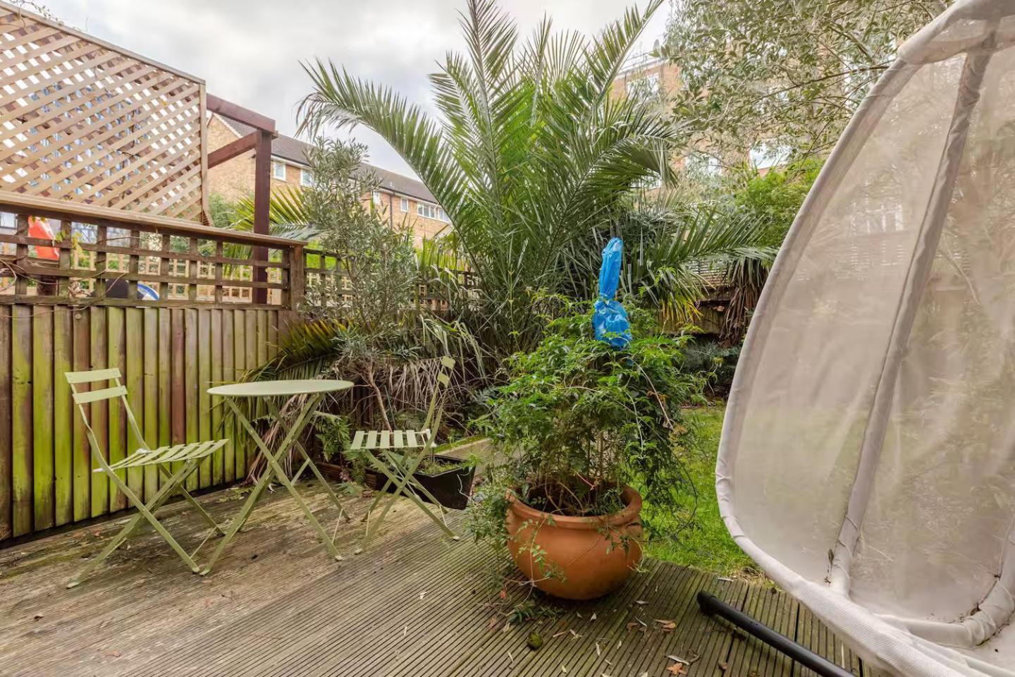 Charming 2-Bed Garden Flat Apartment Londra Exterior foto