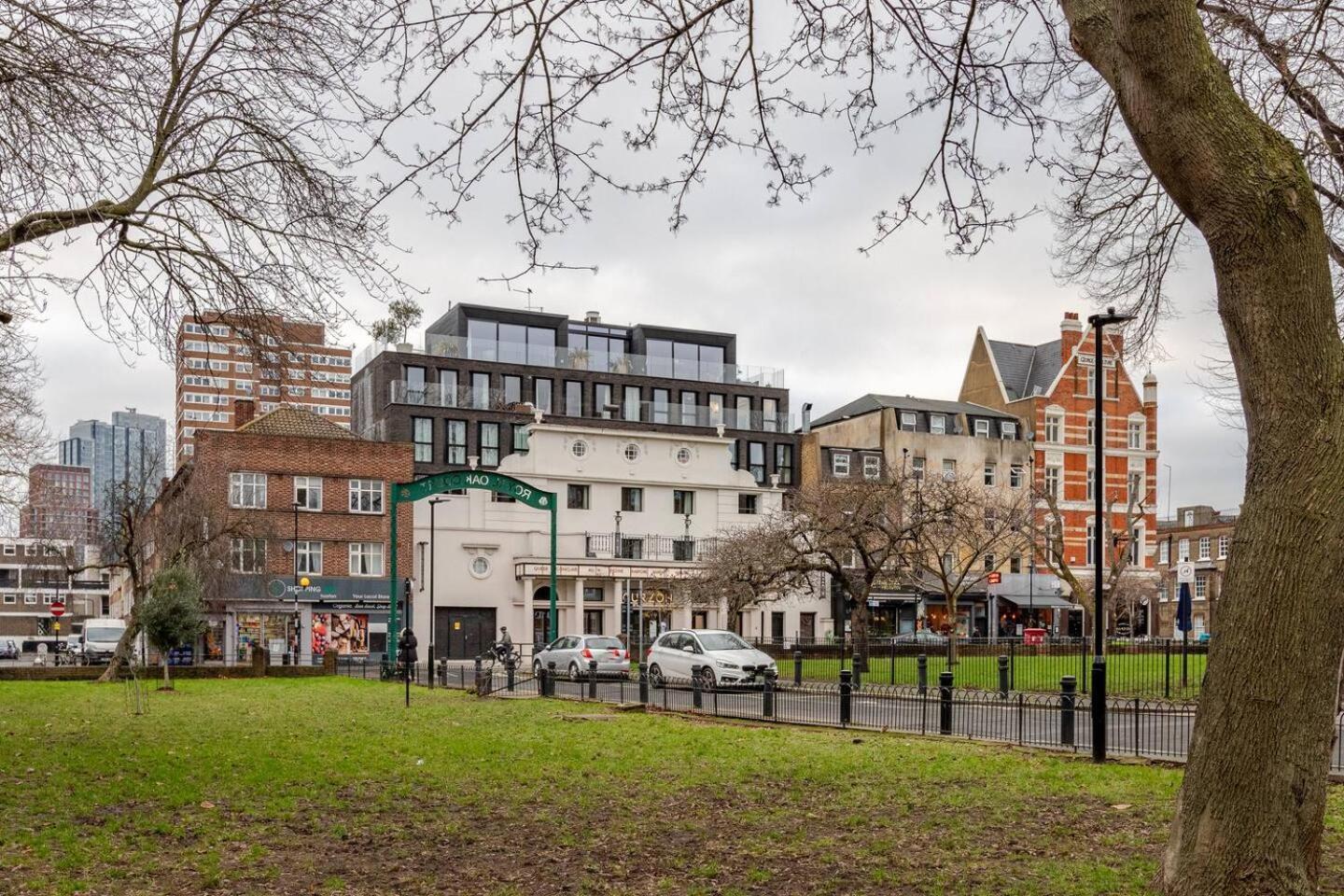 Charming 2-Bed Garden Flat Apartment Londra Exterior foto